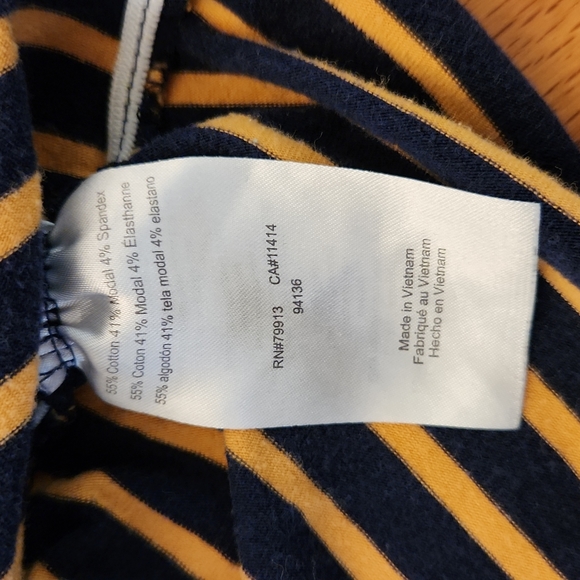 Maternity striped short sleeve t-shirt, size medium - Picture 4 of 5